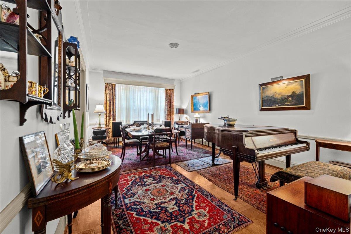 #6 photo, 525 W 238th Street, Bronx , NY 10463