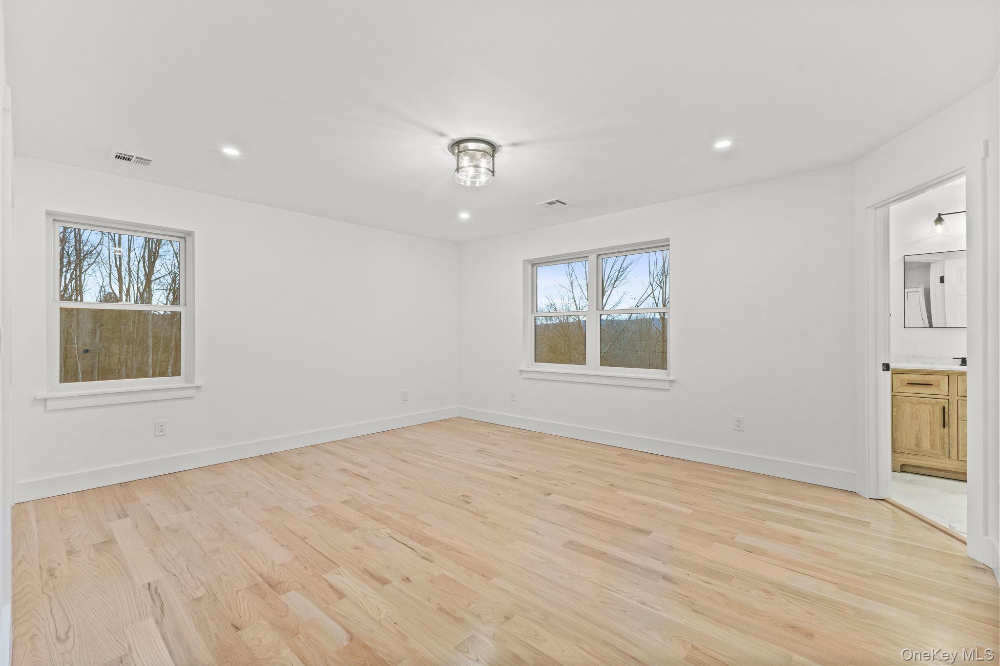 #17 photo, 14 Foxwood Terrace, Patterson , NY 12563