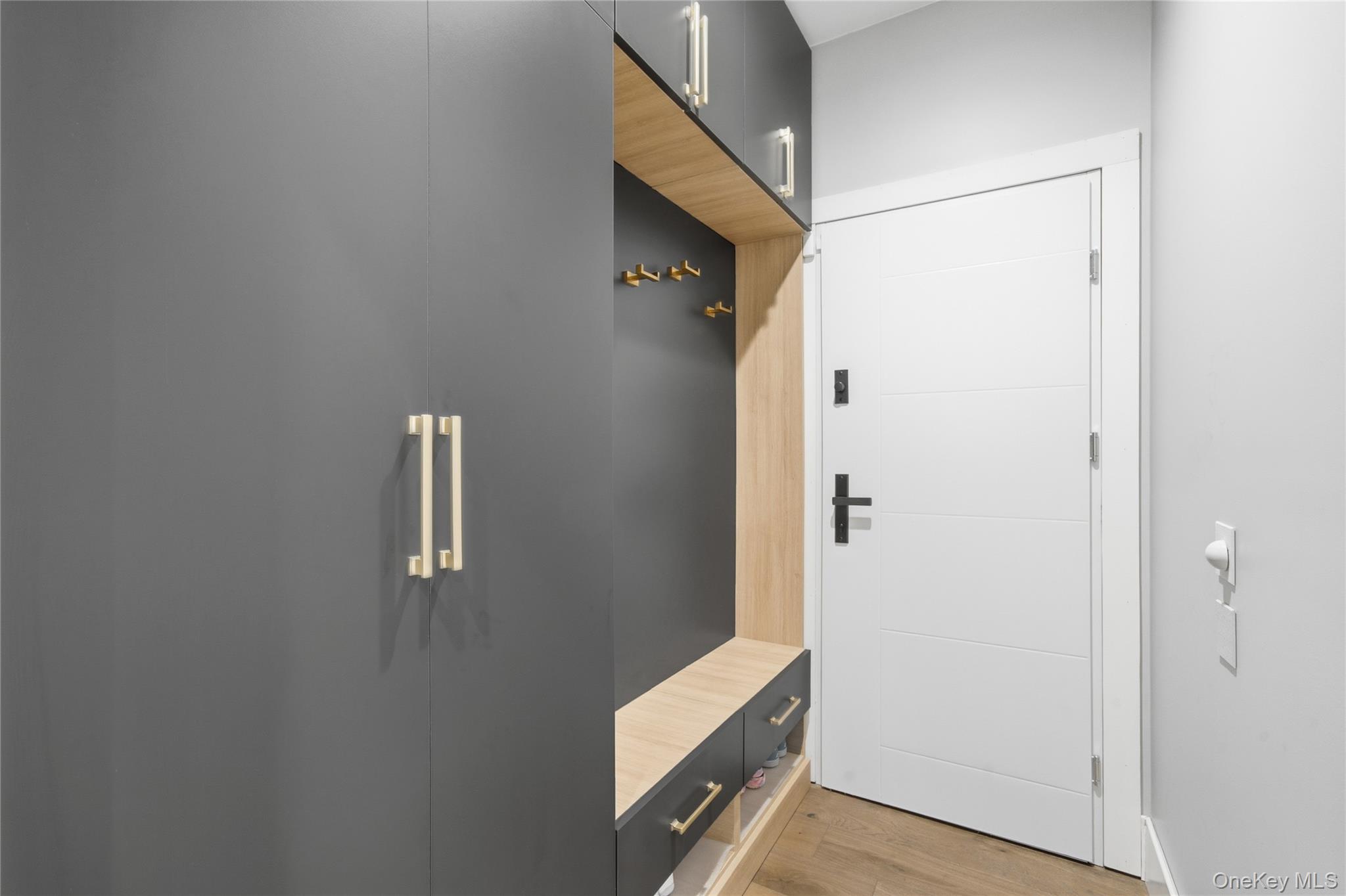 #19 photo, 18 Timberpoint Road, East Islip , NY 11730