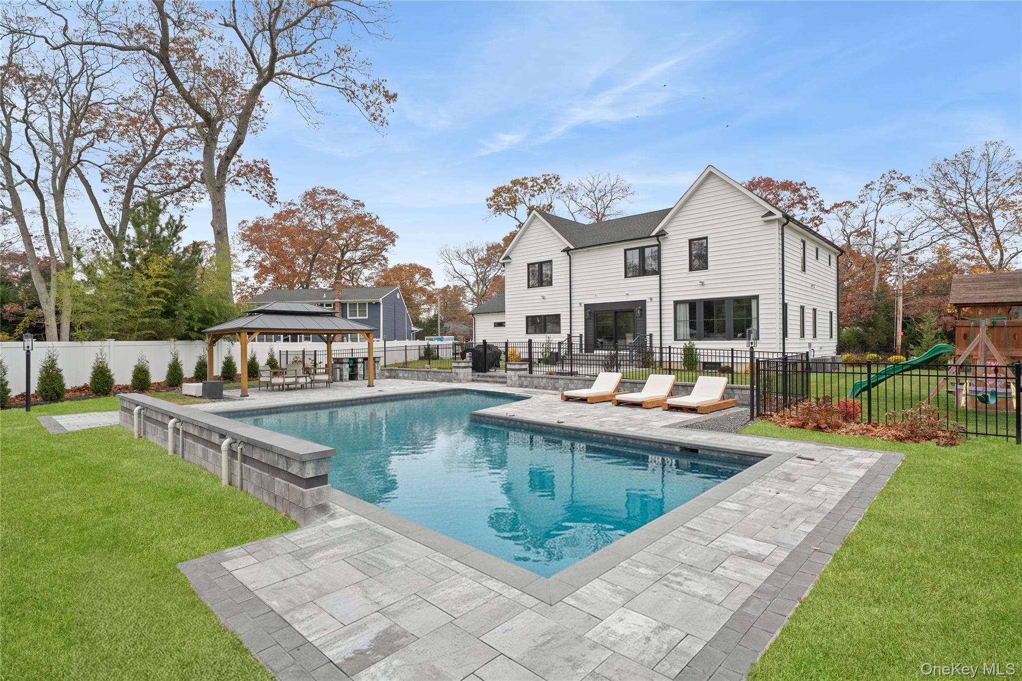 #2 photo, 18 Timberpoint Road, East Islip , NY 11730