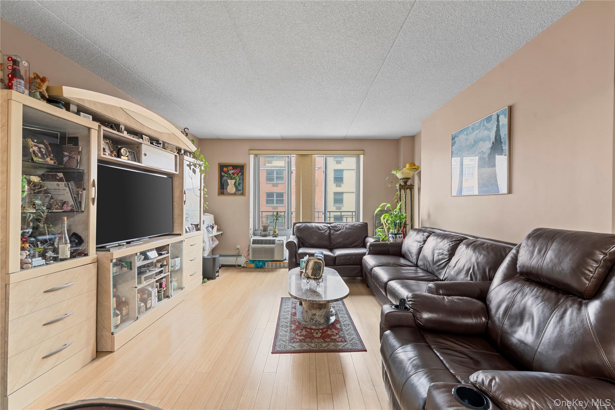 #13 photo, 3044 3rd Avenue, Bronx , NY 10451