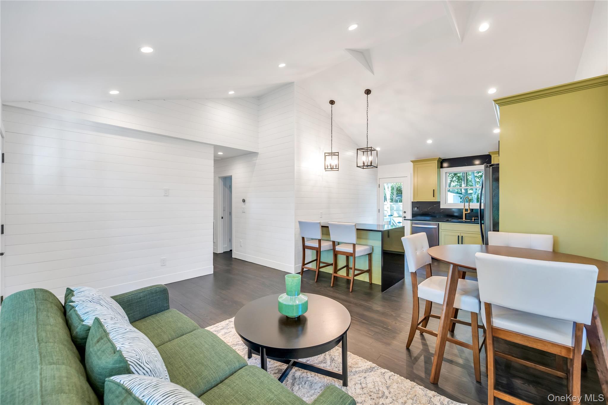 #10 photo, 10 Shinnecock Lane, Hampton Bays , NY 11946