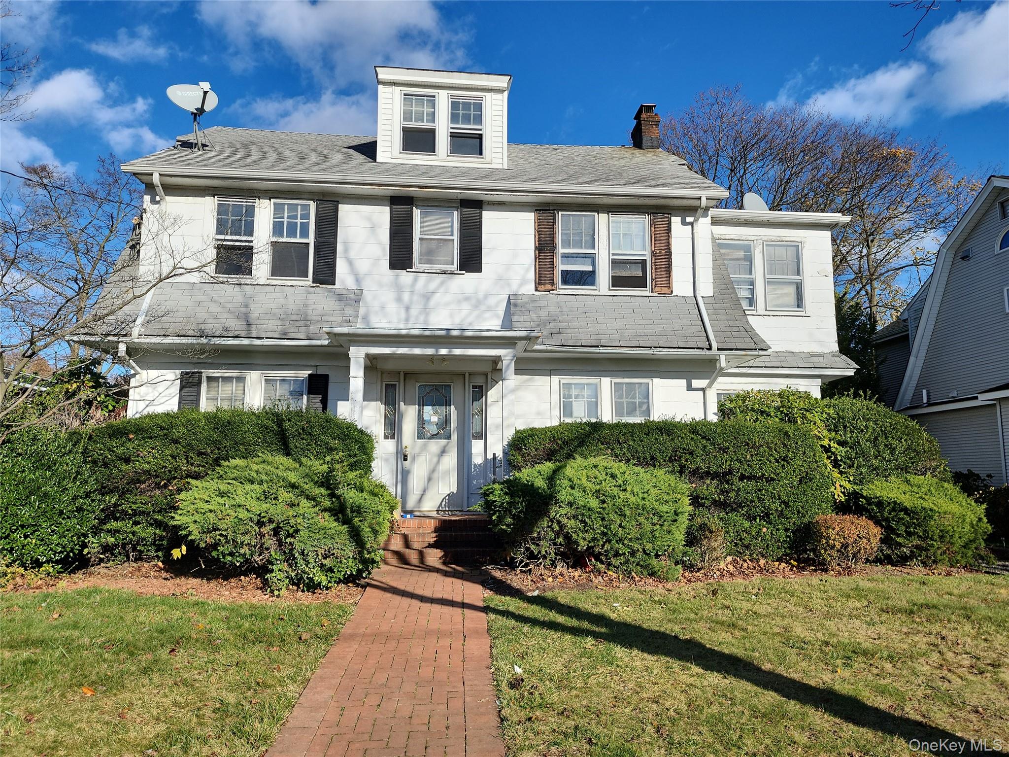 #1 photo, 39 Hilbert Street, Hempstead , NY 11550