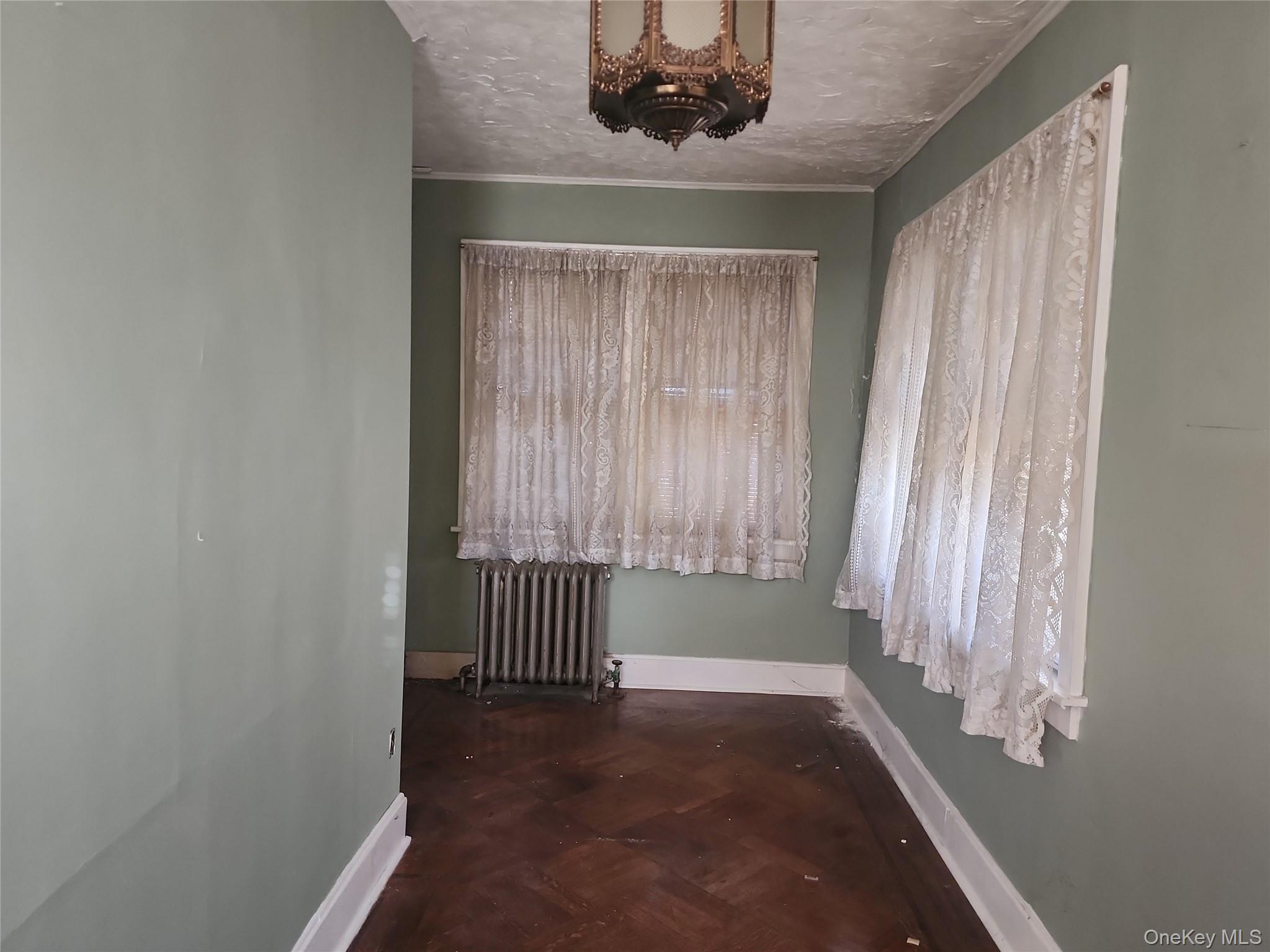 #4 photo, 39 Hilbert Street, Hempstead , NY 11550