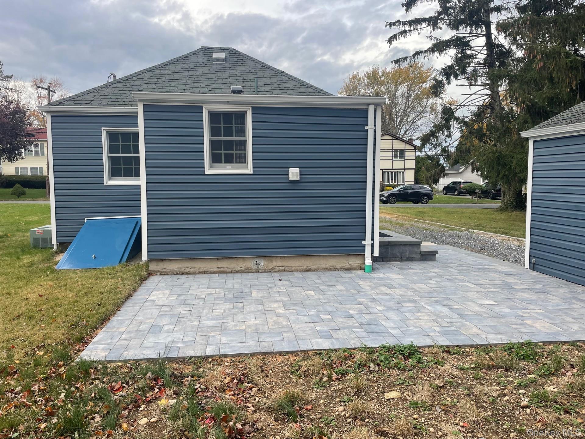 #15 photo, 46 Weston Street, Huntington Station , NY 11746