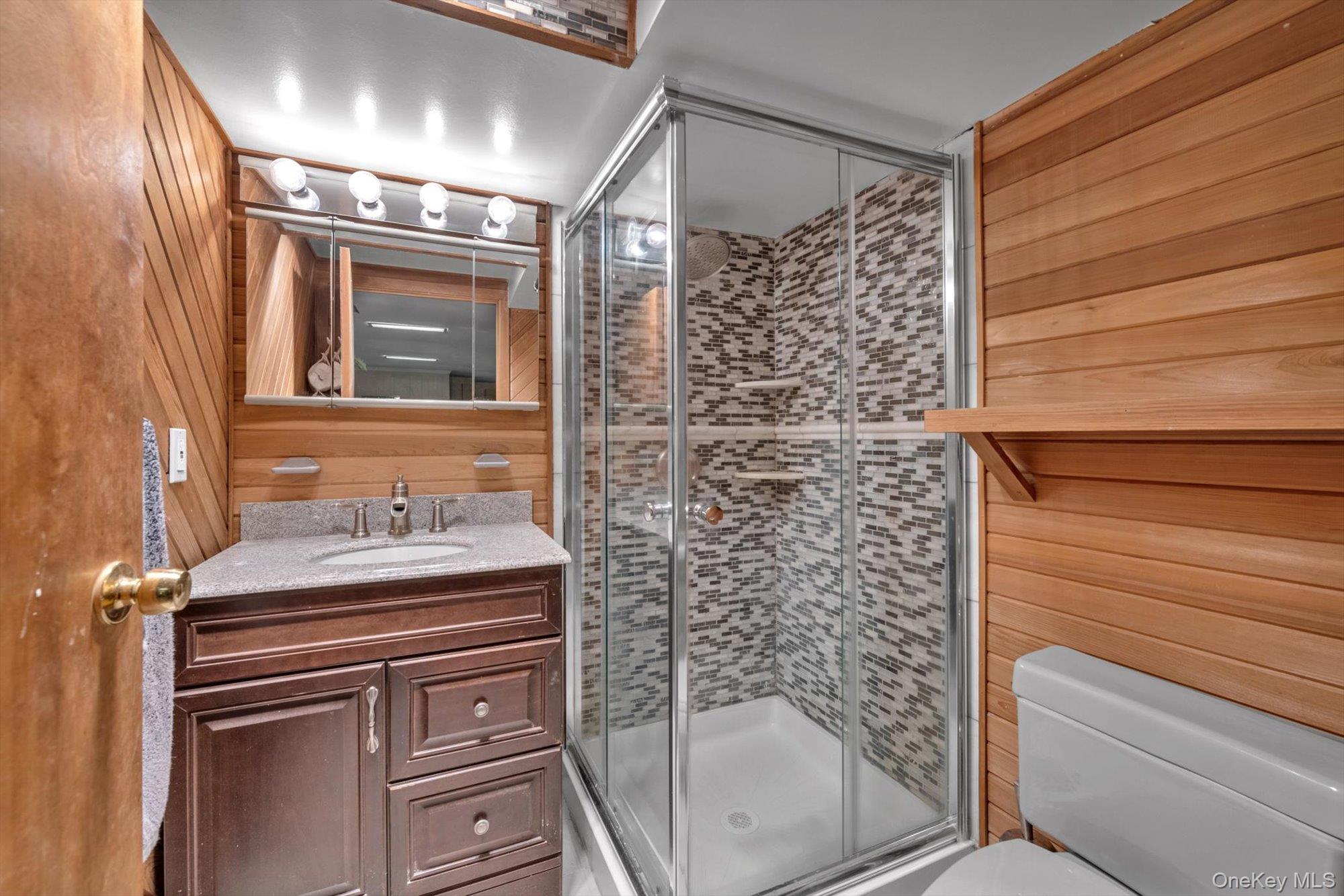 #20 photo, 326 4th Street, East Northport , NY 11731