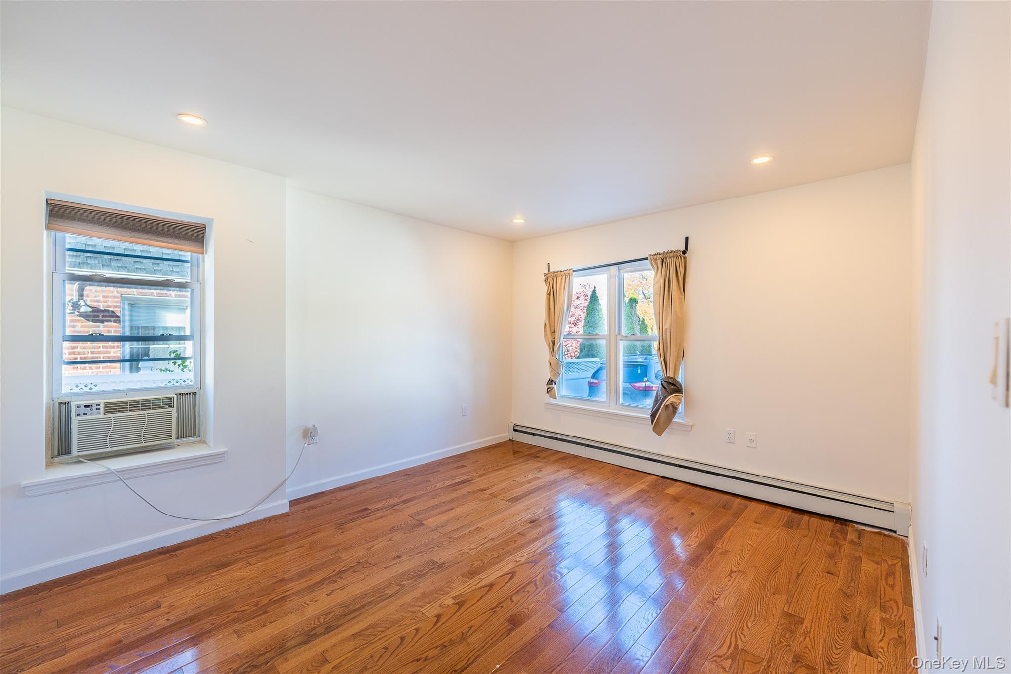 #13 photo, 24563 61st Avenue, Little Neck , NY 11362