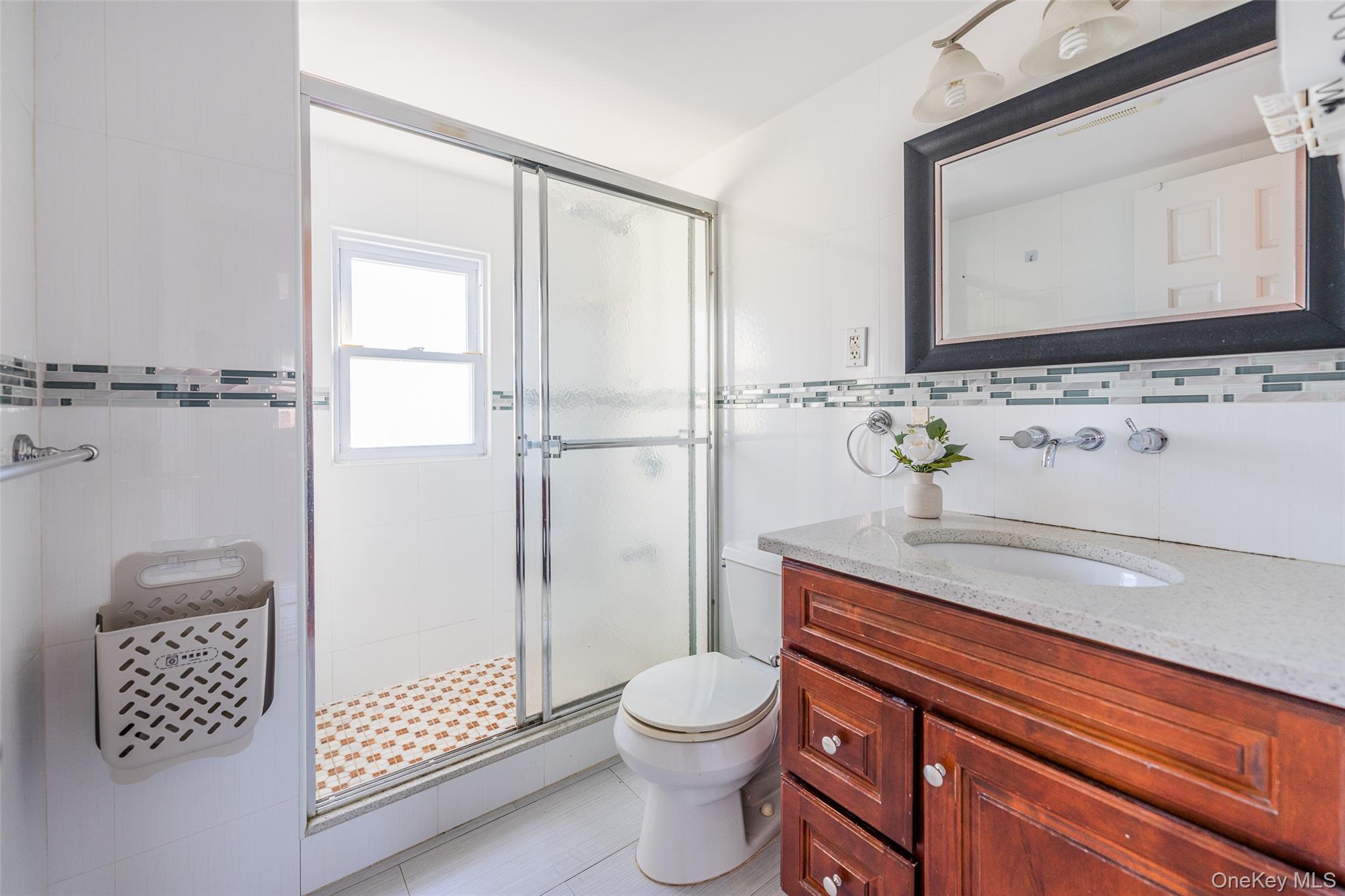 #20 photo, 24563 61st Avenue, Little Neck , NY 11362