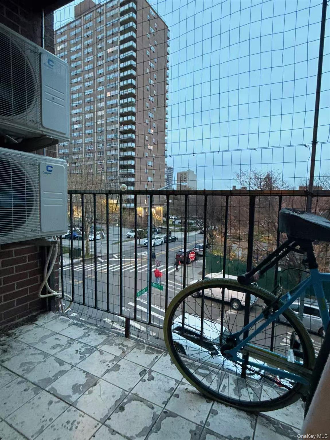 #11 photo, 4260 Colden Street, Flushing , NY 11355