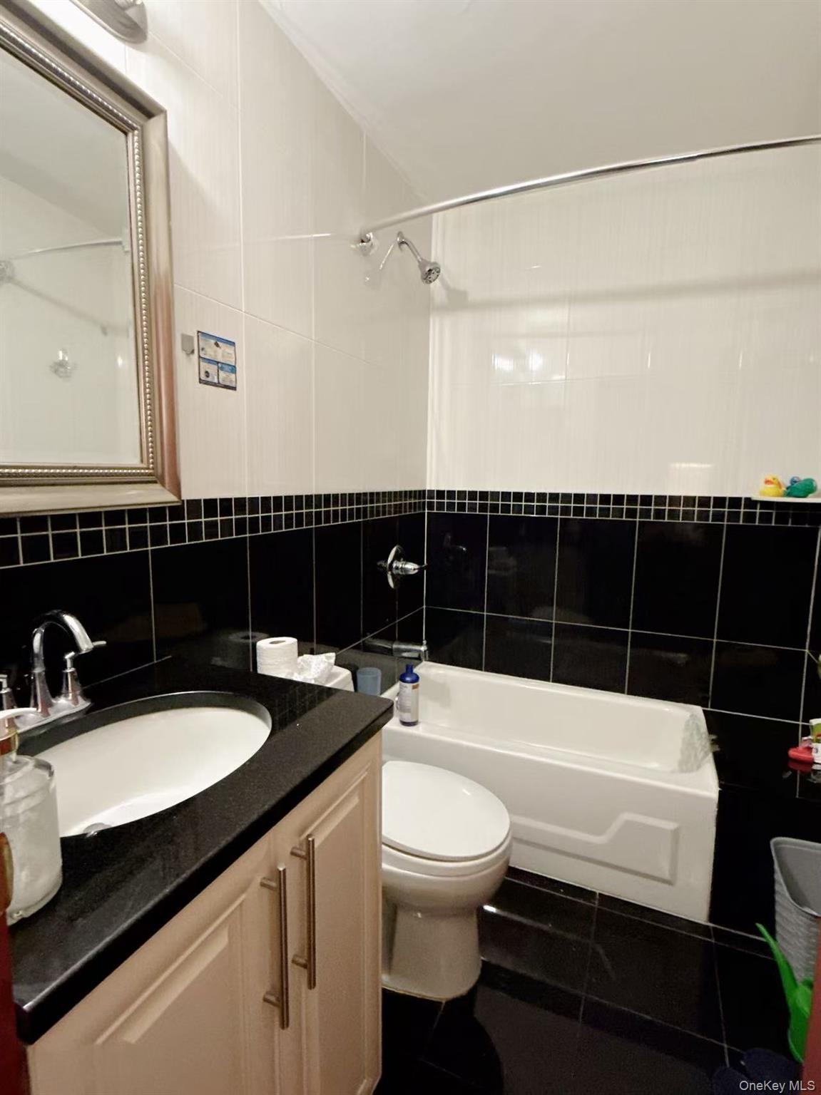 #8 photo, 4260 Colden Street, Flushing , NY 11355