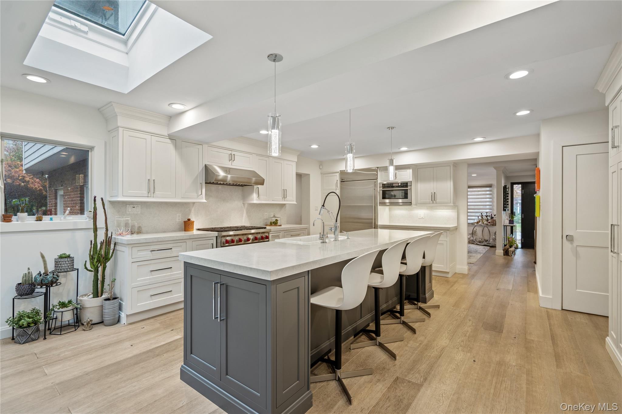 #12 photo, 96 Oakdale Lane, Roslyn Heights , NY 11577