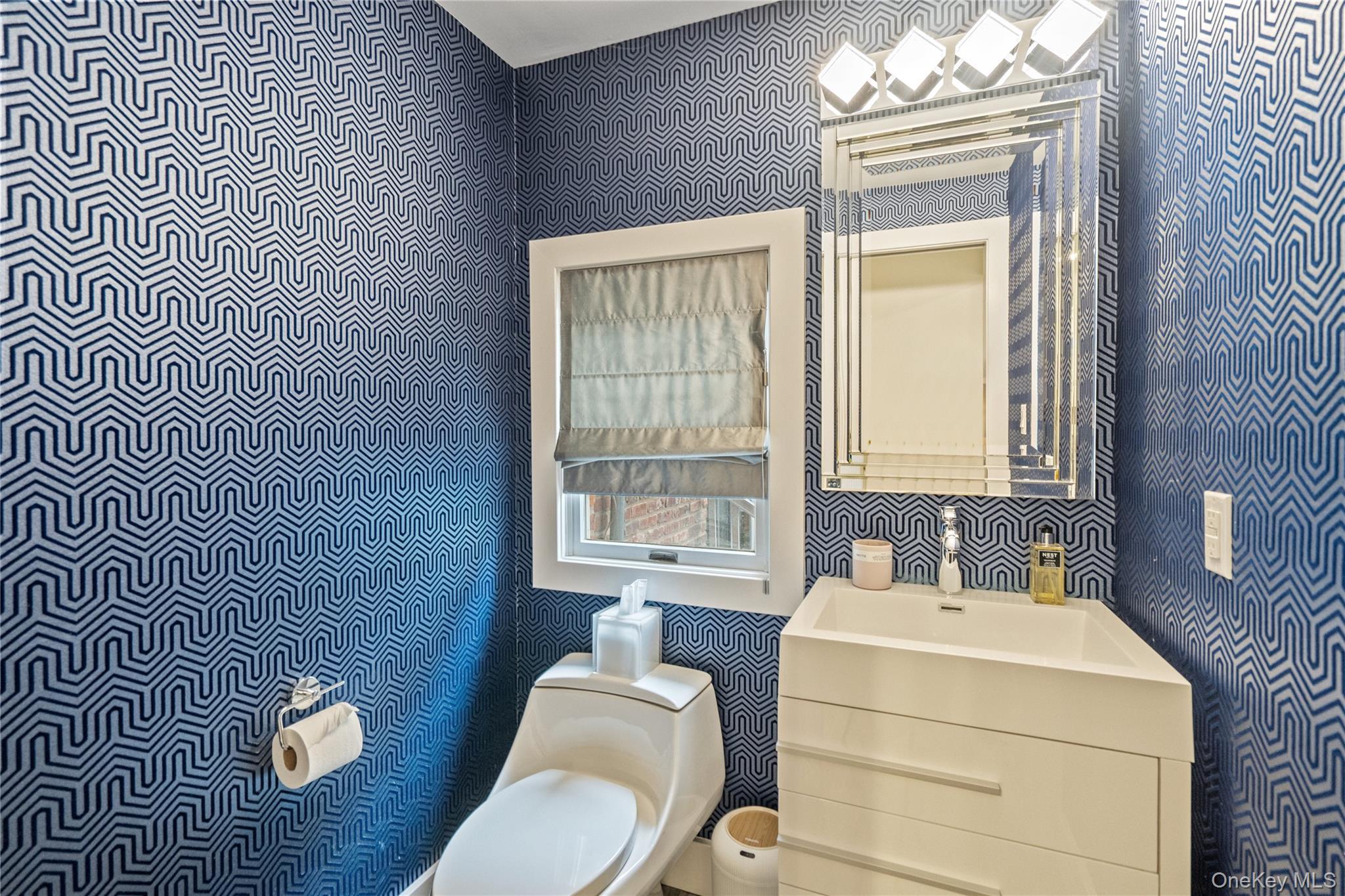 #16 photo, 96 Oakdale Lane, Roslyn Heights , NY 11577