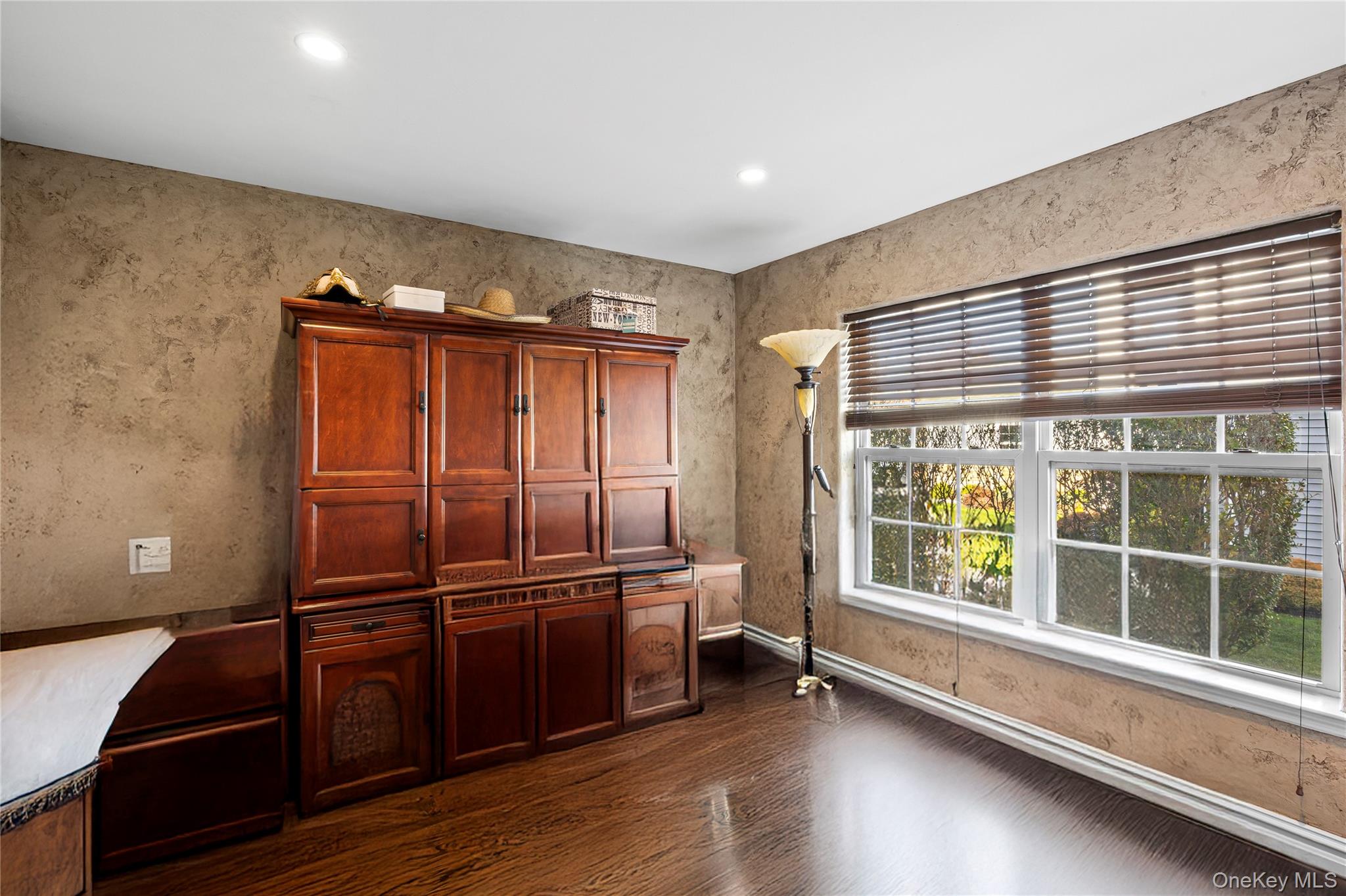 #14 photo, 38 Hamlet Drive, Mount Sinai , NY 11766