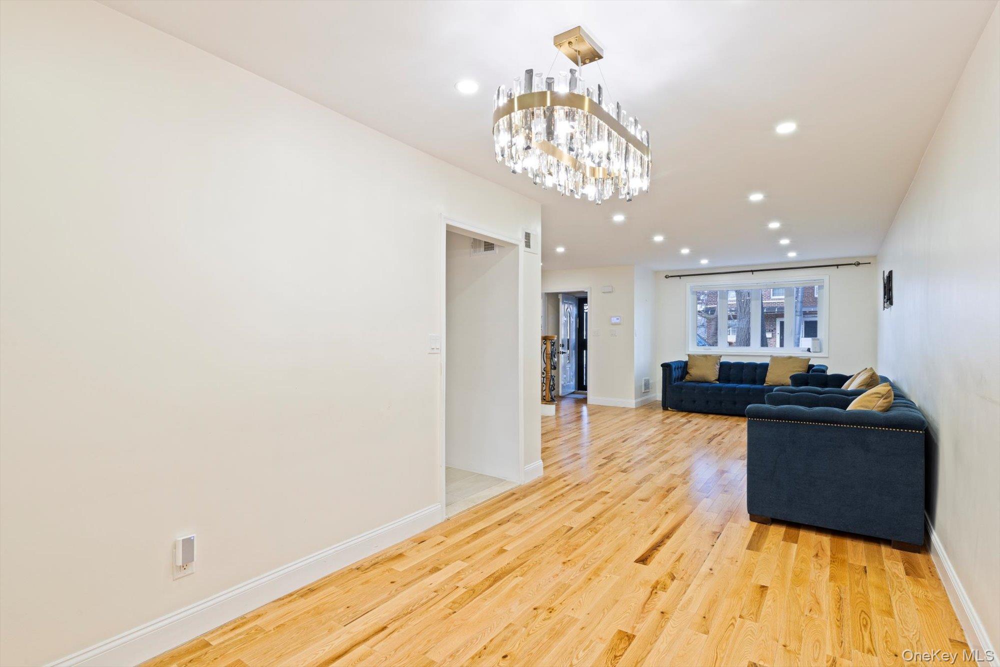 #4 photo, 144-14 68th Avenue, Kew Garden Hills , NY 11367