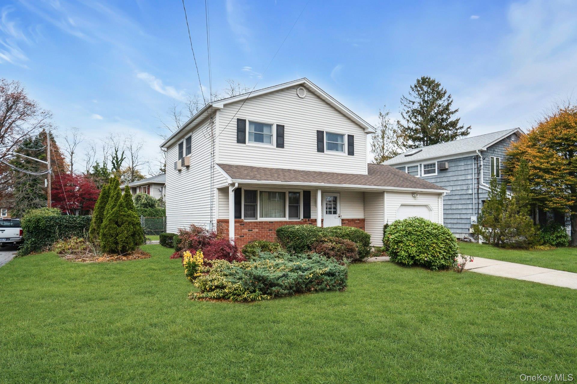 #3 photo, 606 7th Avenue, East Northport , NY 11731