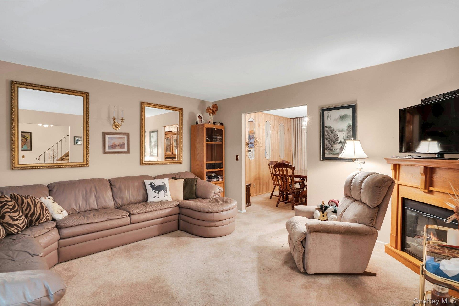 #7 photo, 606 7th Avenue, East Northport , NY 11731