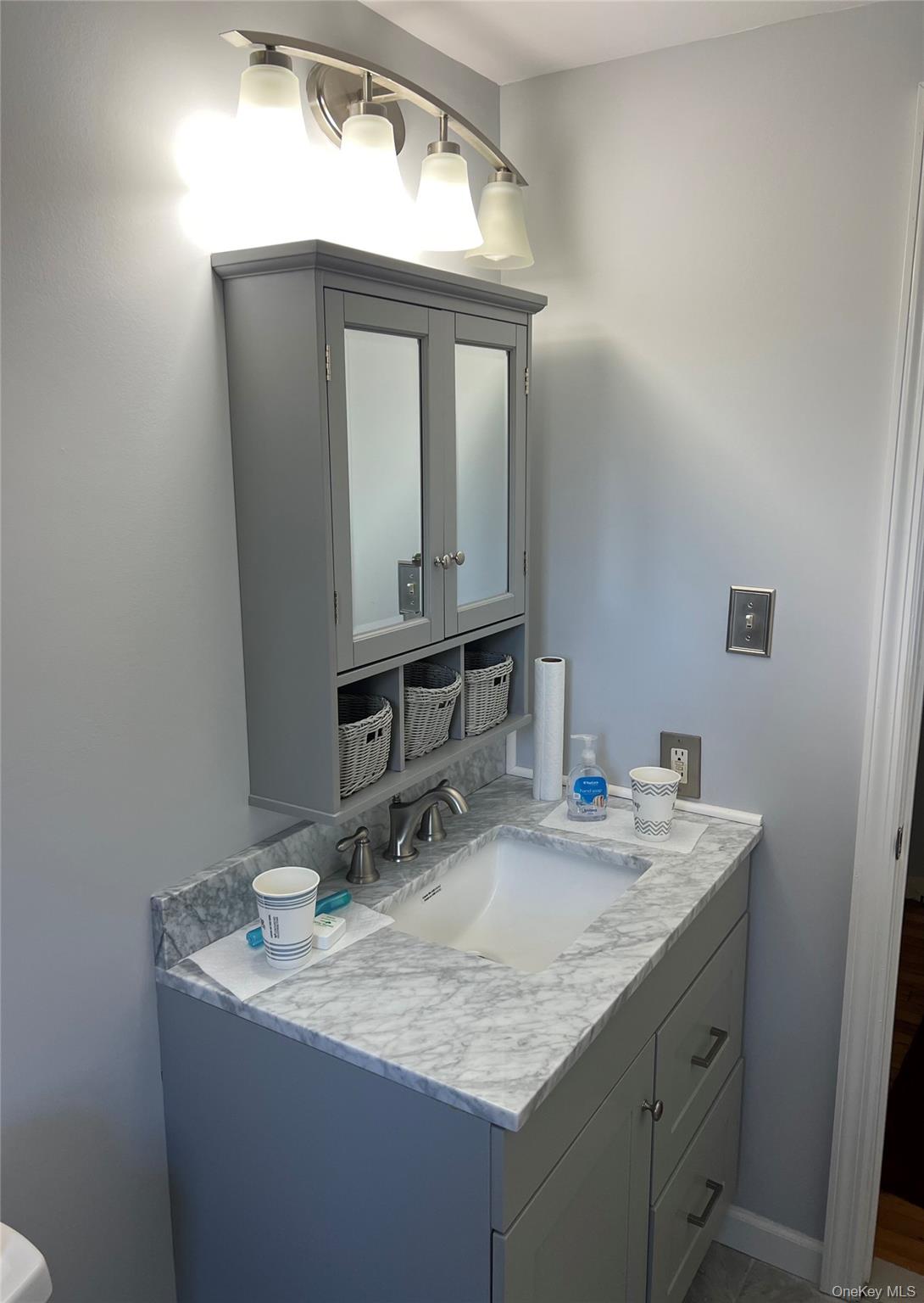 #15 photo, 301 Artist Lake Drive, Middle Island , NY 11953