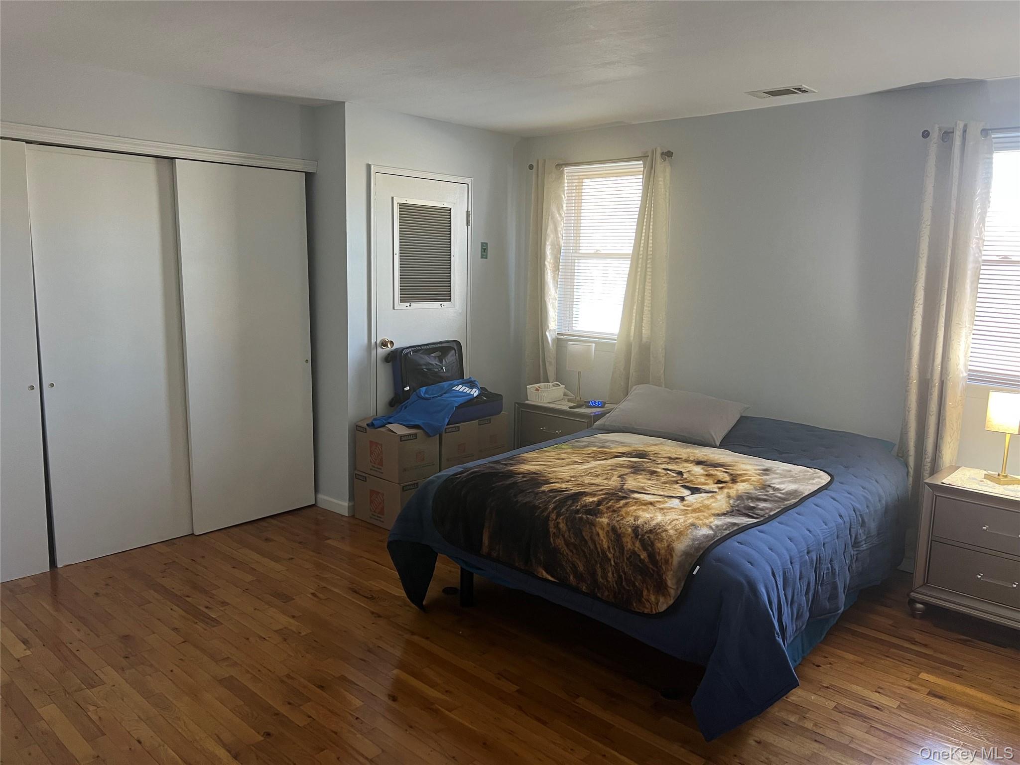 #16 photo, 301 Artist Lake Drive, Middle Island , NY 11953