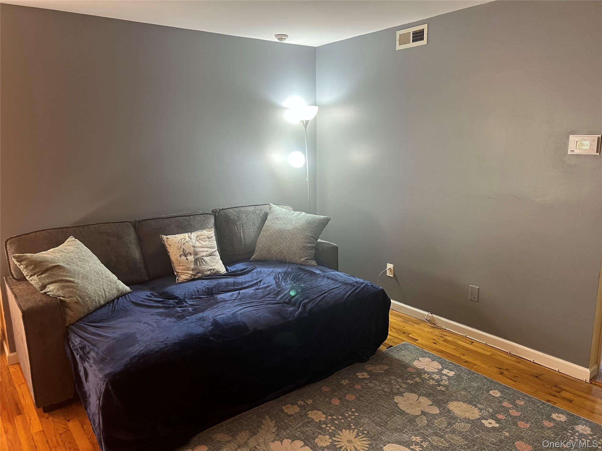 #19 photo, 301 Artist Lake Drive, Middle Island , NY 11953