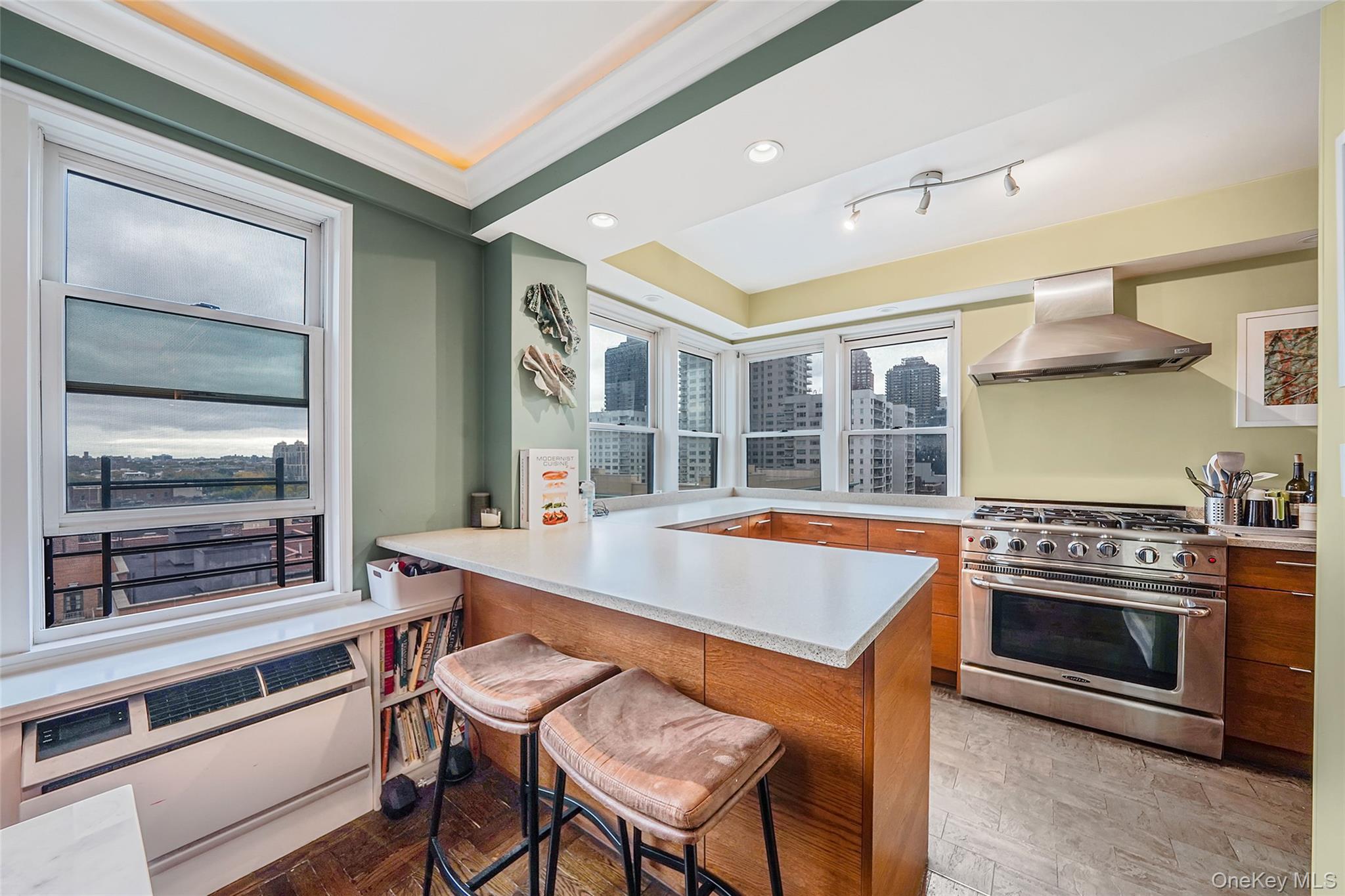 #8 photo, 460 E 79th Street, New York (Manhattan) , NY 10075