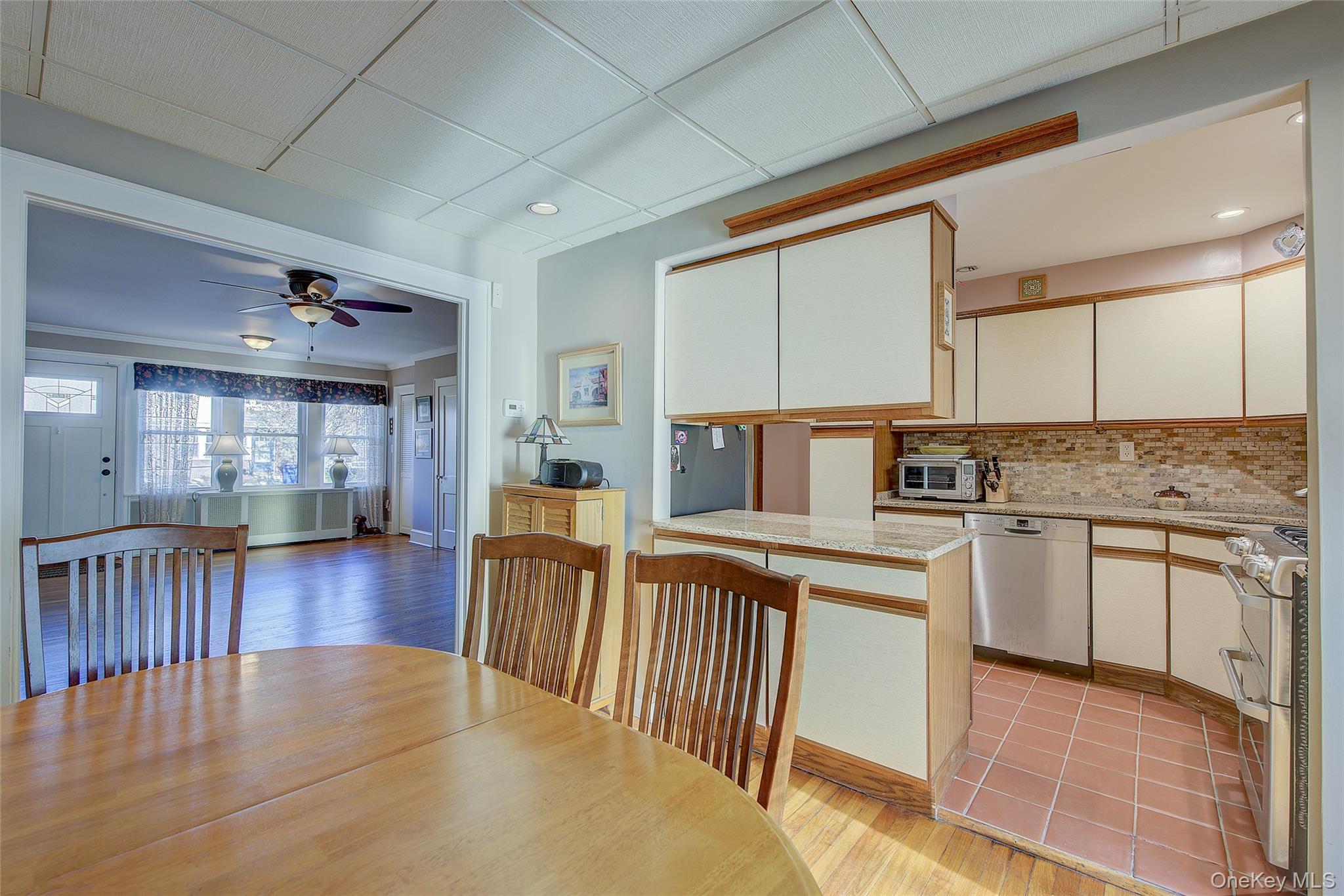 #8 photo, 67-118 Dartmouth Street, Forest Hills , NY 11375