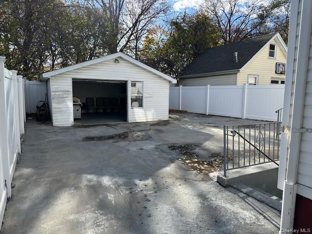 #16 photo, 16934 144th Road, Jamaica , NY 11434