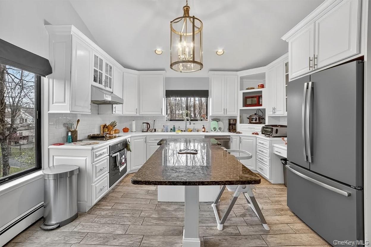 #4 photo, 42 Maple Moor Lane, Cortlandt Manor , NY 10567