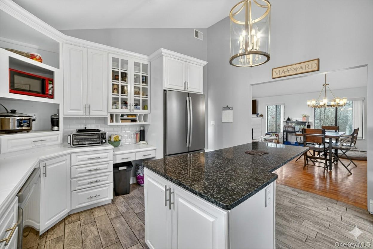 #6 photo, 42 Maple Moor Lane, Cortlandt Manor , NY 10567