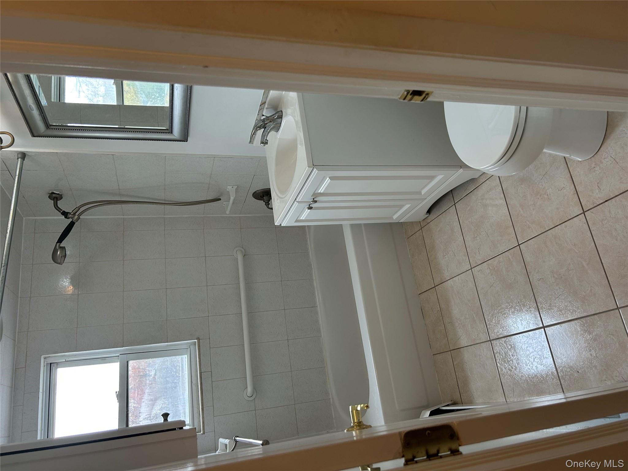 #4 photo, 115 Meyer Oval, Pearl River , NY 10965