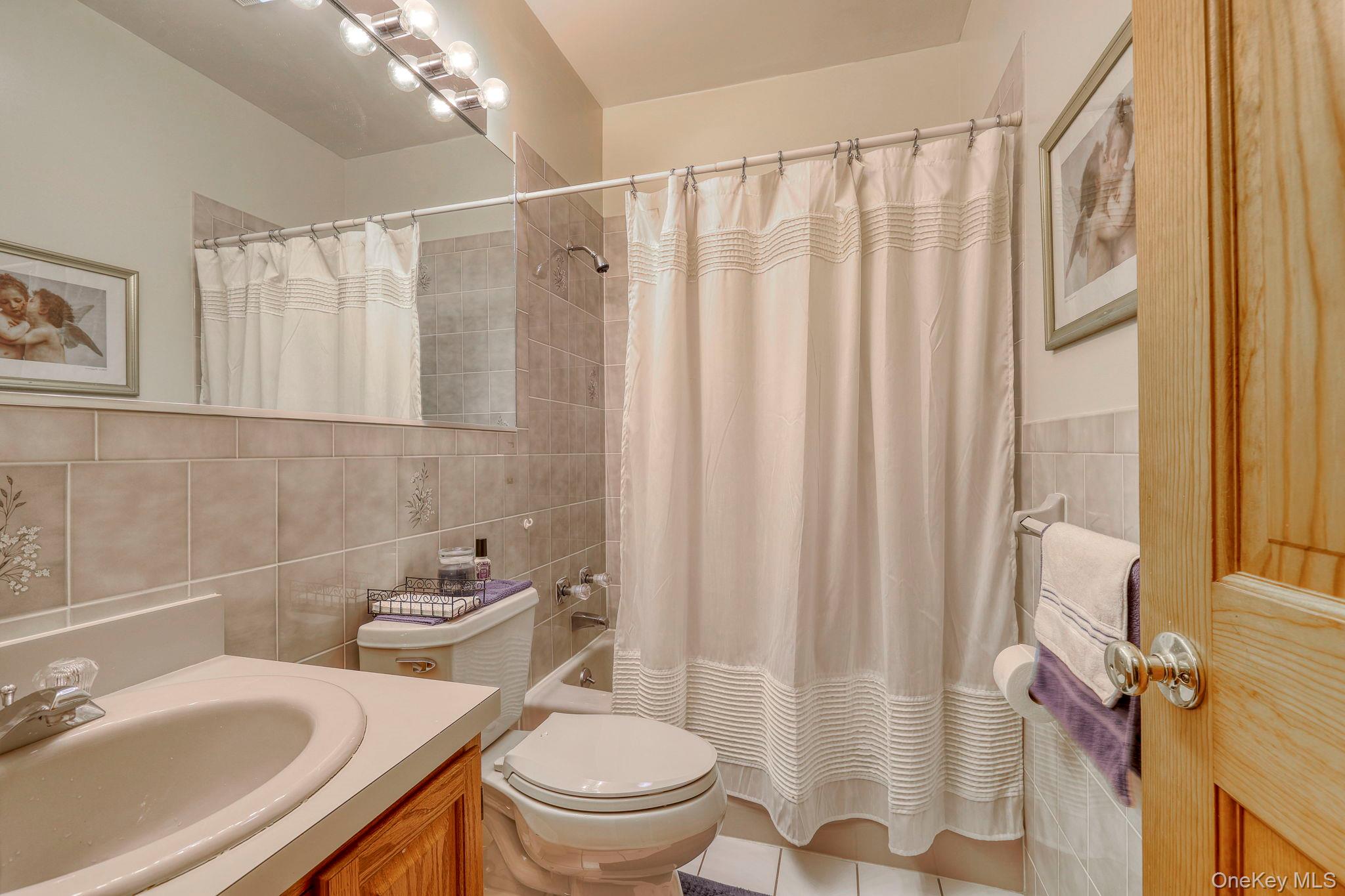 #14 photo, 64 High Point Circle, Newburgh , NY 12550