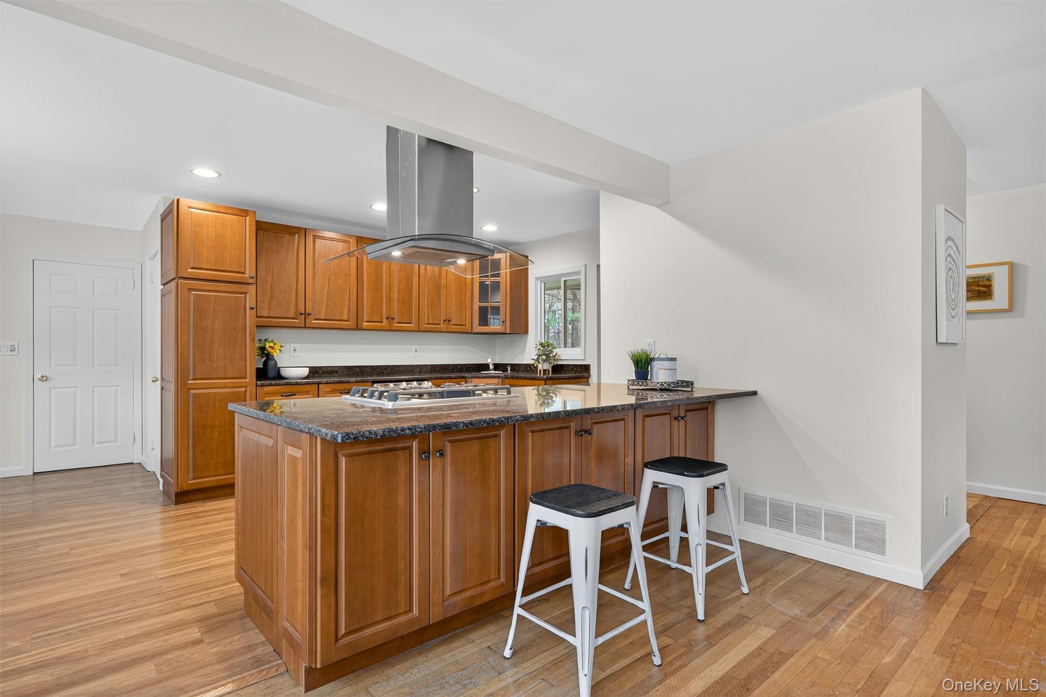 #13 photo, 89 Maple Brook Road, Tuxedo Park , NY 10987