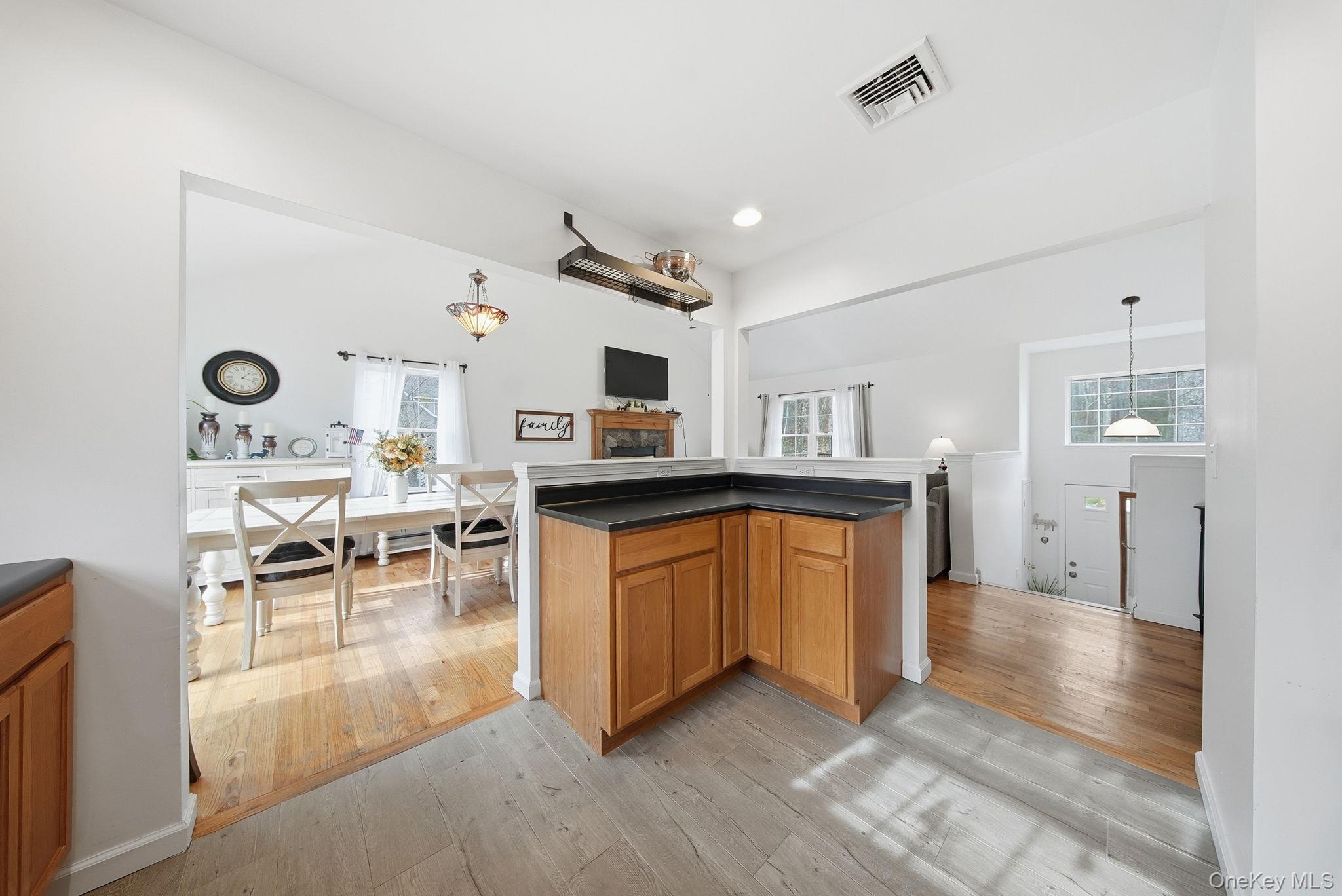 #18 photo, 21 Hoeppner Drive, Wurtsboro , NY 12790