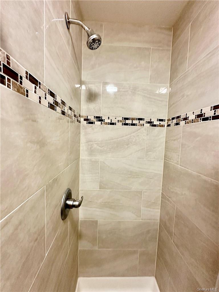 #17 photo, 376 Concord Lane, Middletown , NY 10940