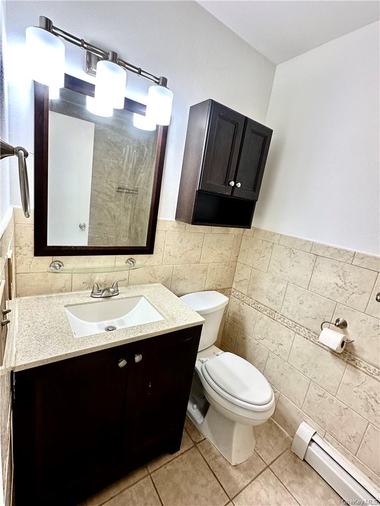 #19 photo, 376 Concord Lane, Middletown , NY 10940