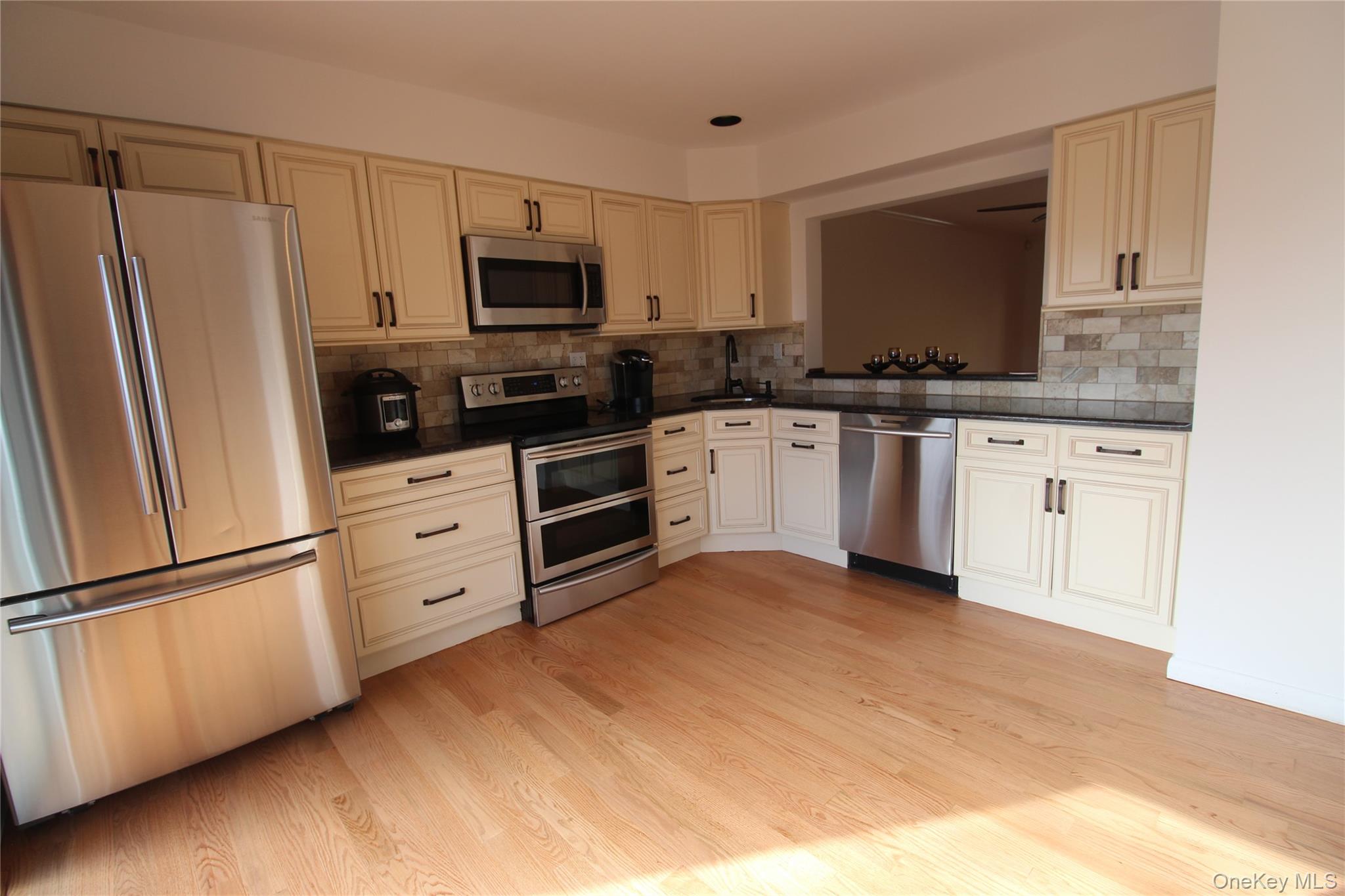 #5 photo, 126 Whitetail Circle, Ossining , NY 10562