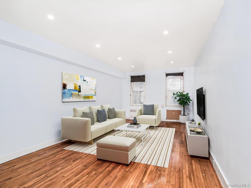 #1 photo, 6535 Broadway, Bronx , NY 10471