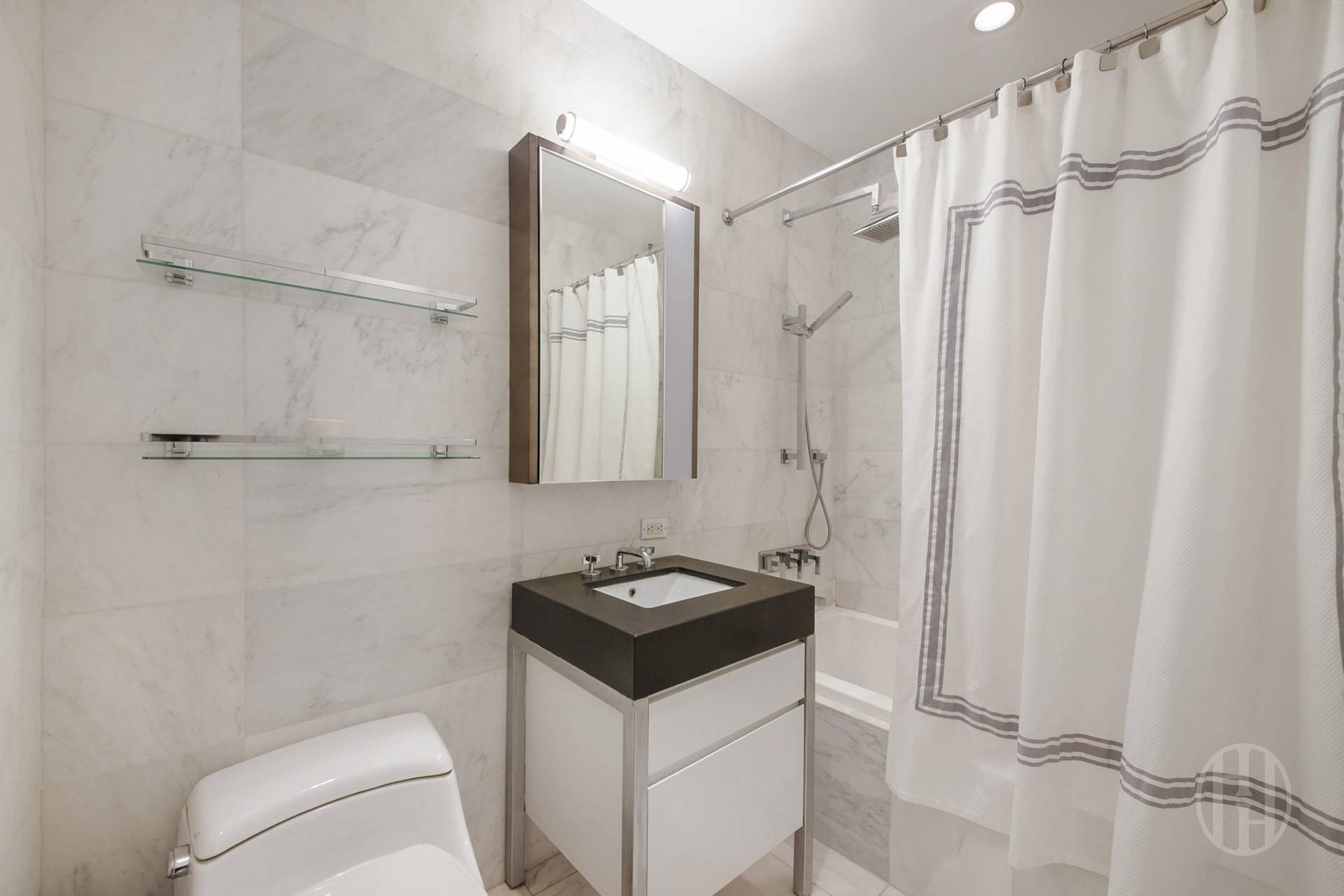 #6 photo, 75 Wall Street, Financial District , NY 10005