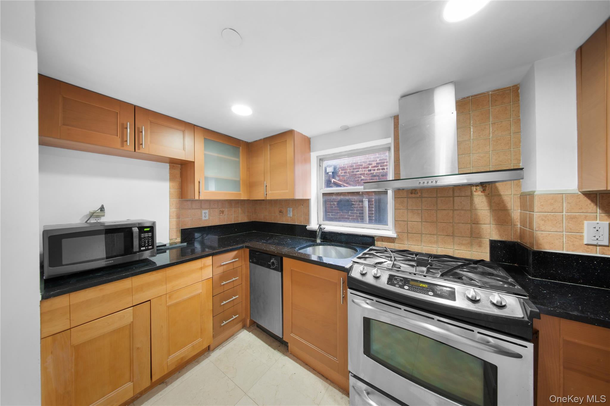 #7 photo, 140-22 Beech Avenue, Flushing , NY 11355