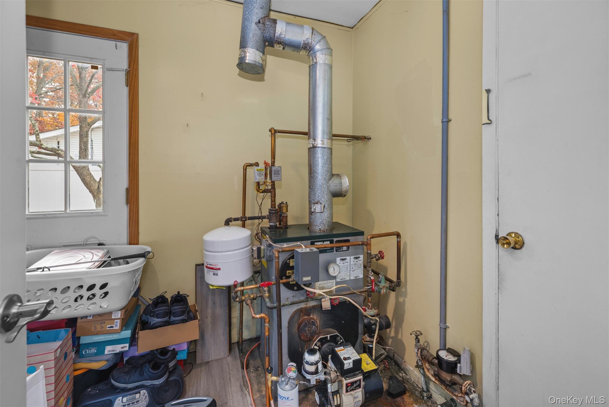 #16 photo, 19 Barnwell Lane, Stony Brook , NY 11790