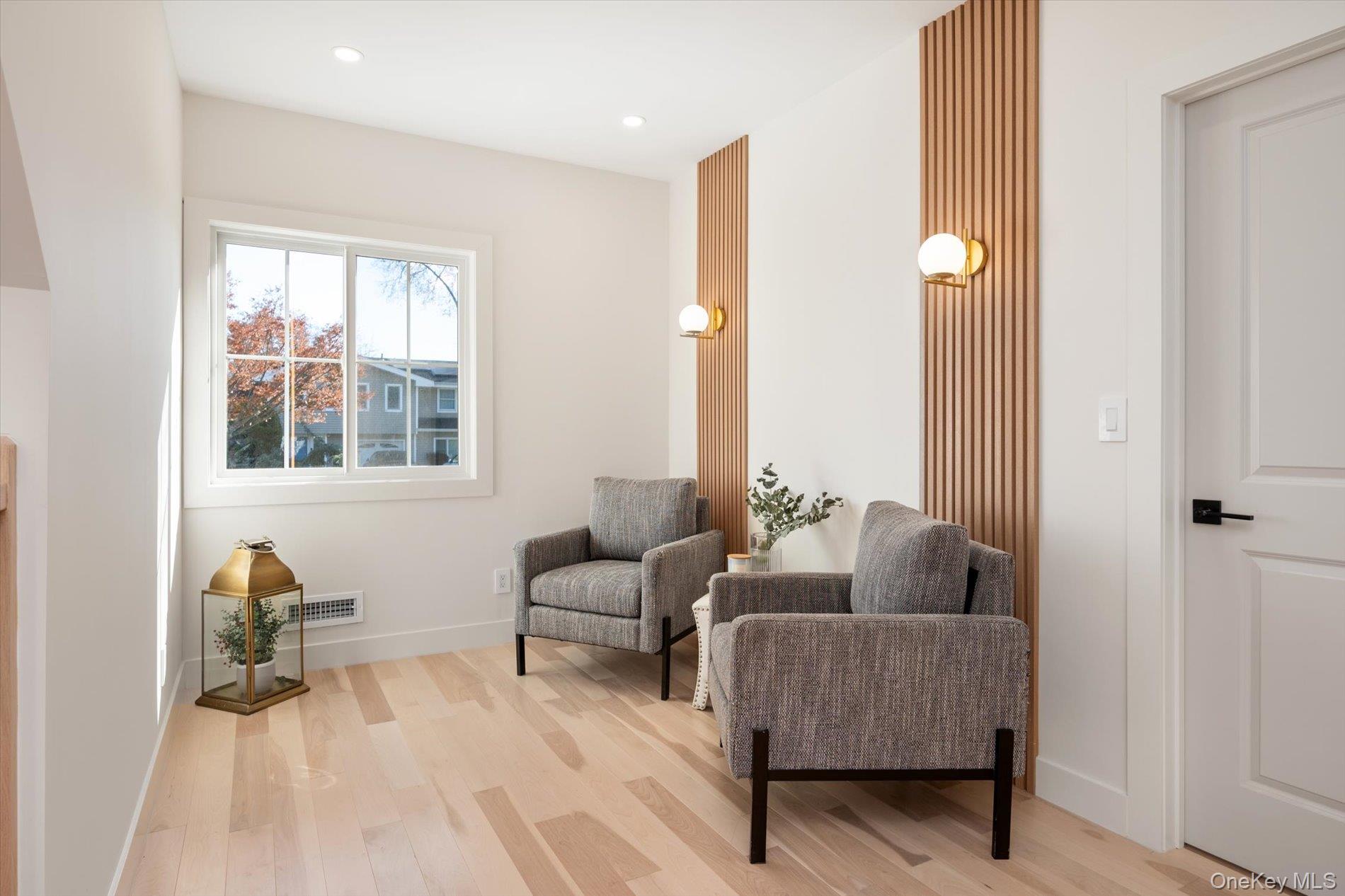 #18 photo, 134 Forest Drive, Jericho , NY 11753