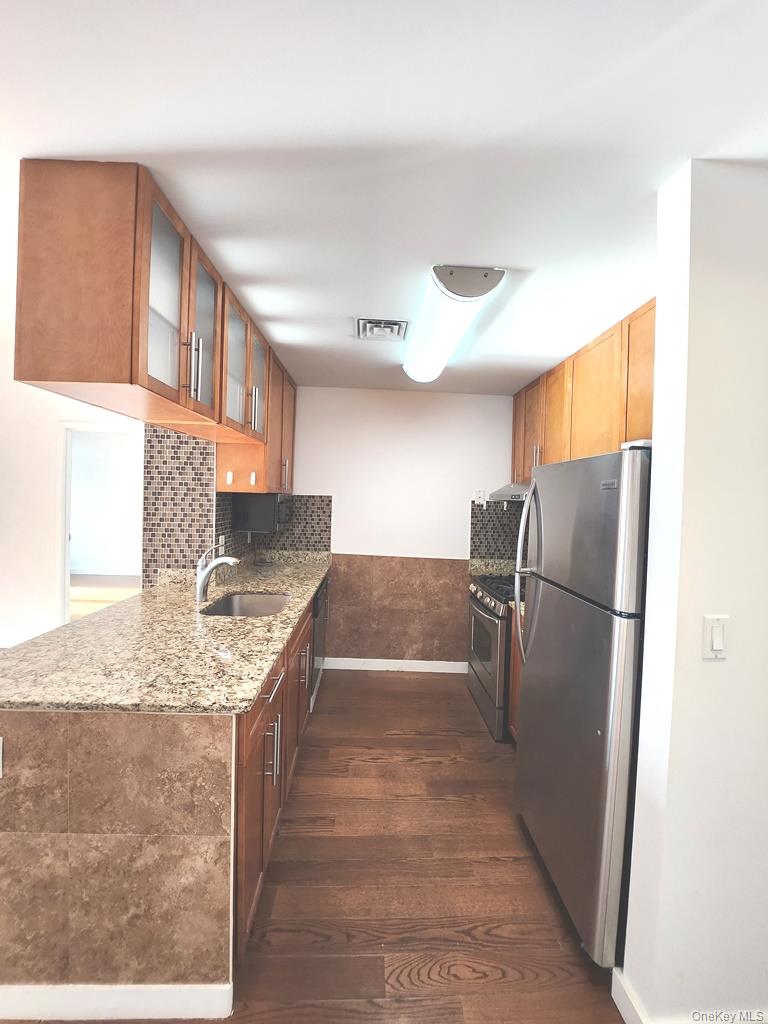 #2 photo, 40-26 College Point Boulevard, Flushing , NY 11354