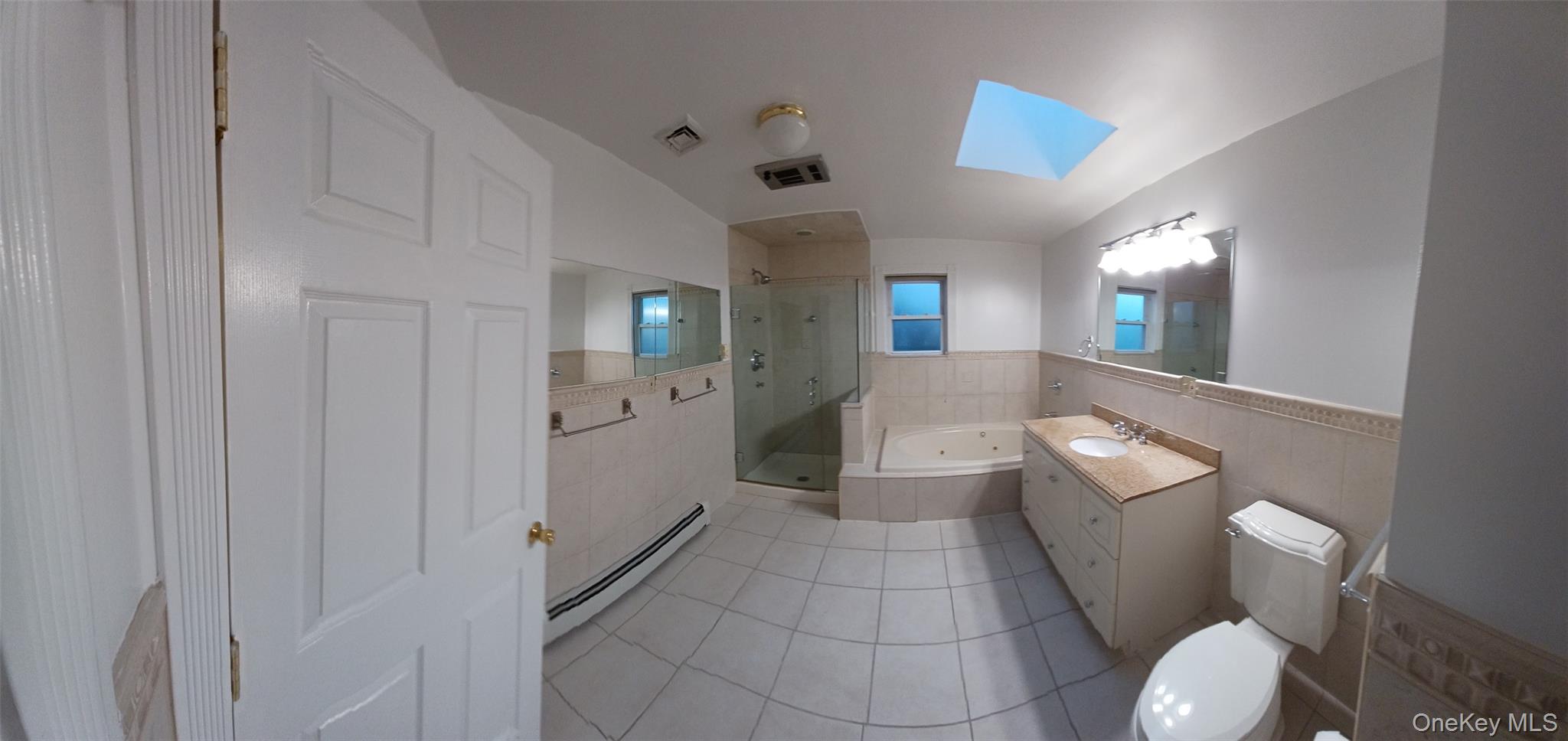 #13 photo, 243-25 132nd Road, كوينز Rosedale , NY 11422