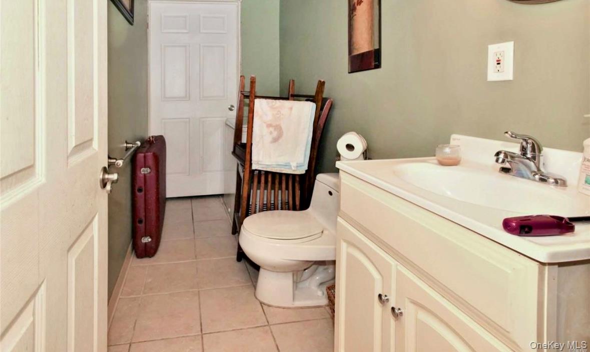 #11 photo, 465 Wellwood Drive, Shirley , NY 11967