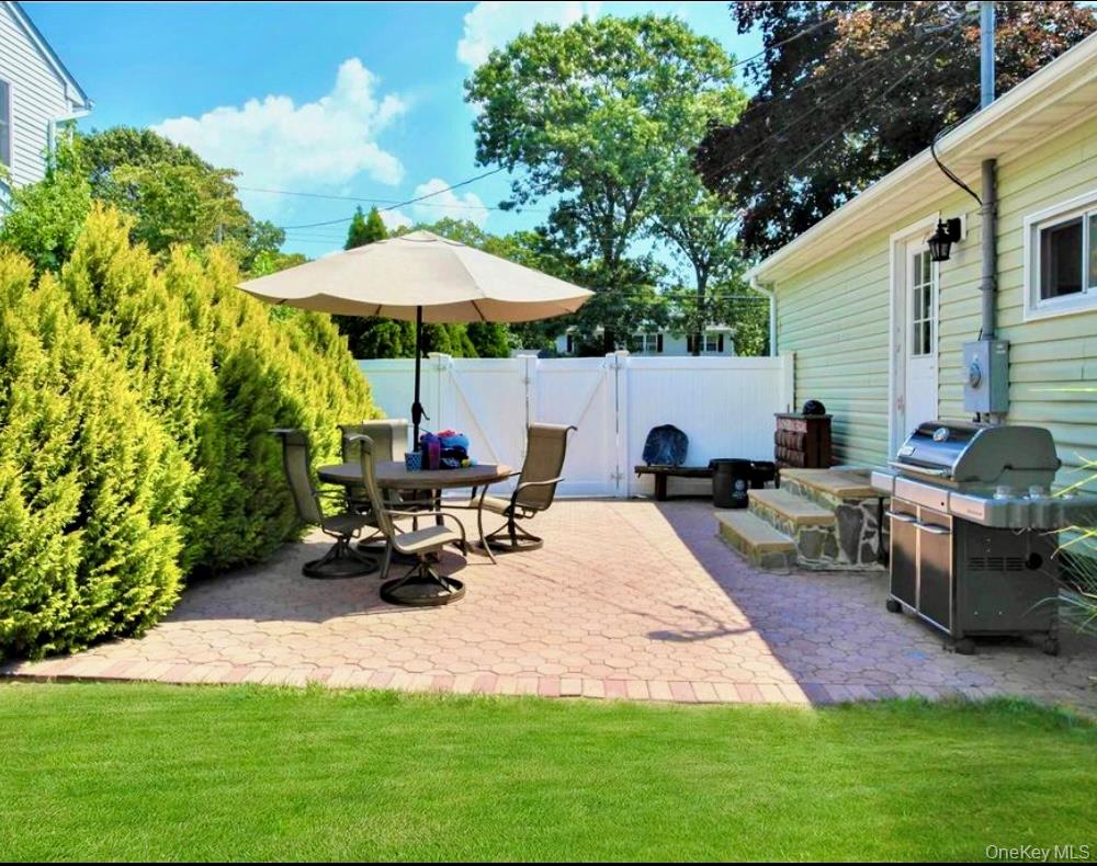 #14 photo, 465 Wellwood Drive, Shirley , NY 11967