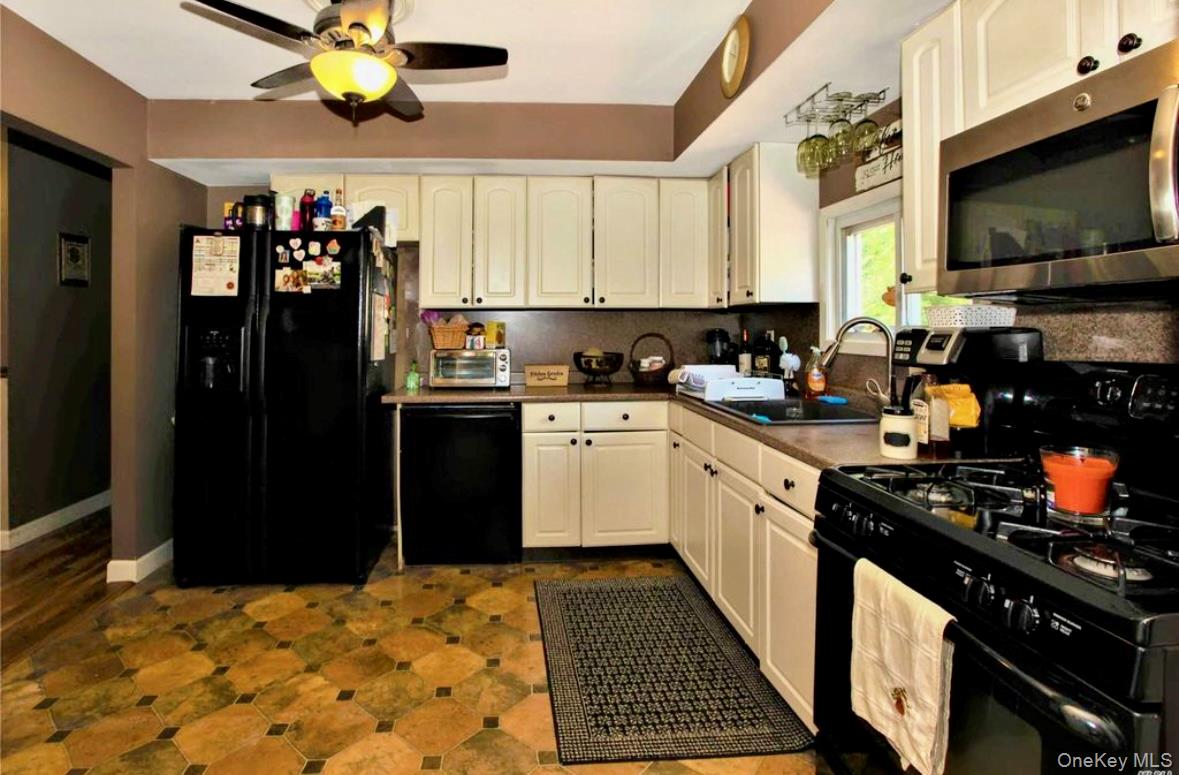 #6 photo, 465 Wellwood Drive, Shirley , NY 11967