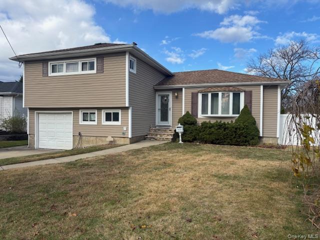 #2 photo, 161 Aster, Massapequa Park , NY 11762
