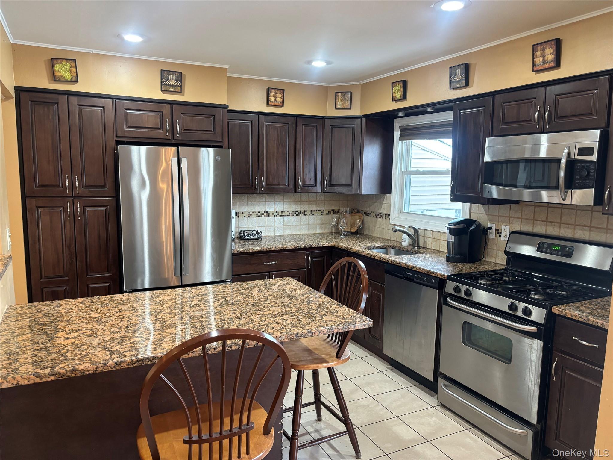#3 photo, 161 Aster, Massapequa Park , NY 11762