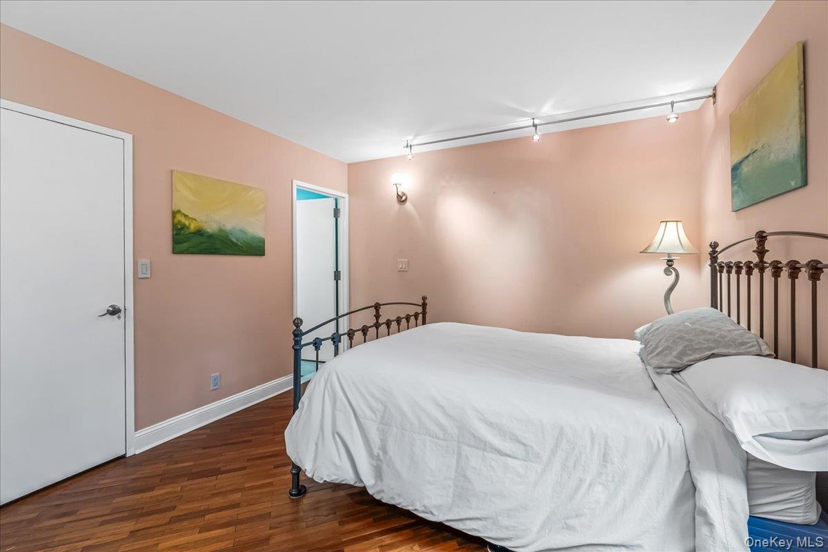 #10 photo, 400 E 70th Street, New York (Manhattan) , NY 10021