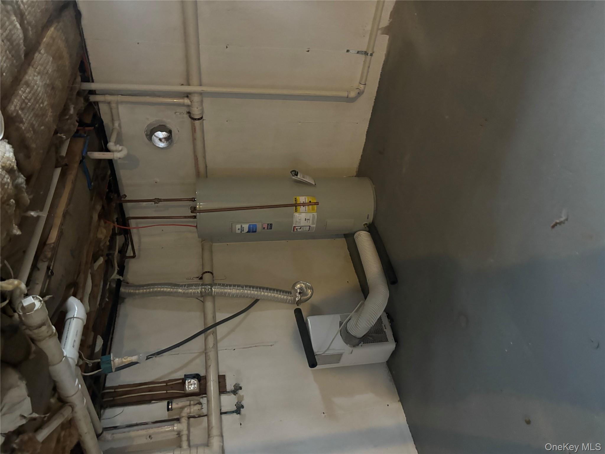 #20 photo, 409 Bay Avenue, Patchogue , NY 11772