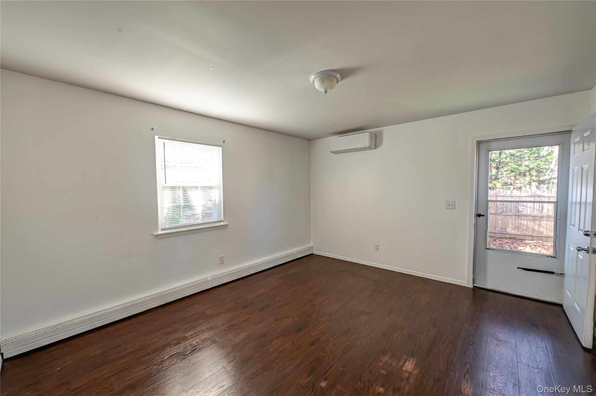 #15 photo, 27 MANCHESTER Road, سوفولك Huntington , NY 11743